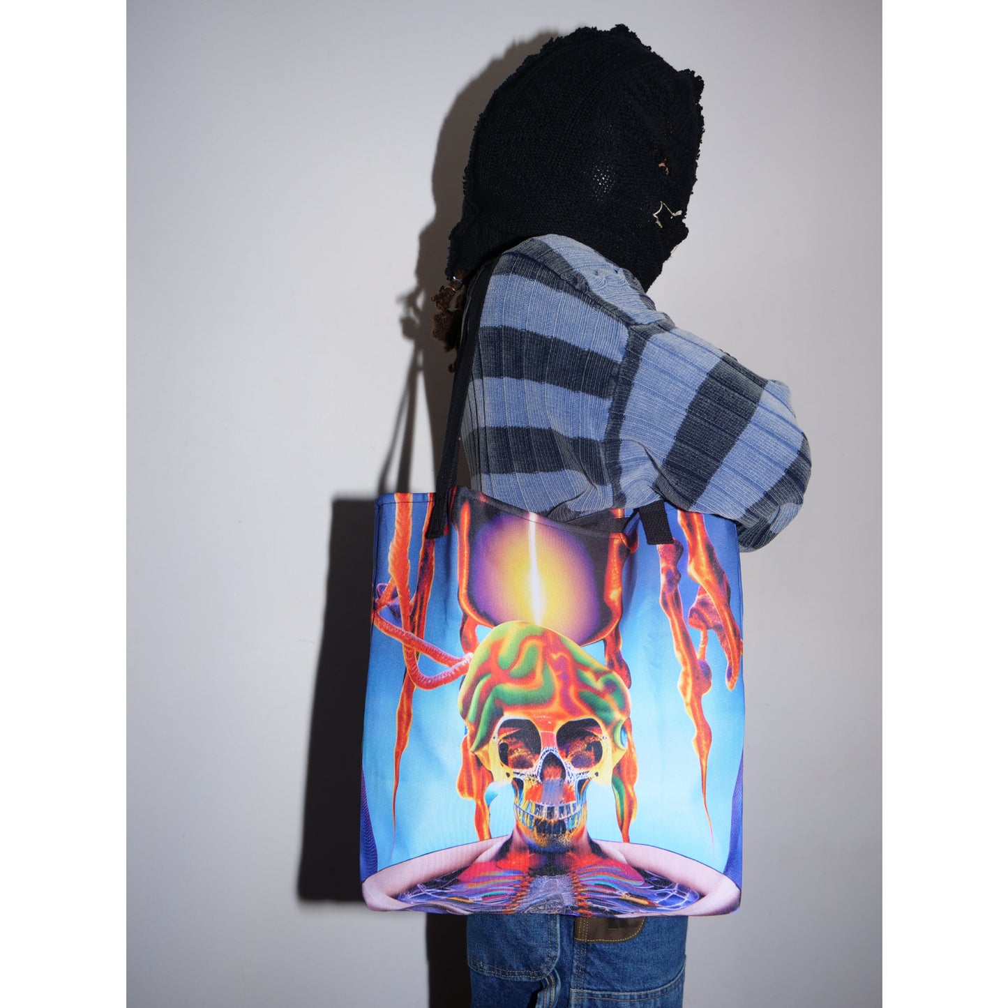 A*V*E*R*Y "SKULLSHIR3" tote bag